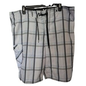Hurley men's size 38 plaid shorts